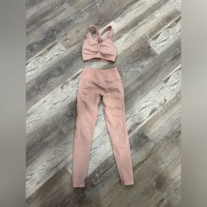 Alphalete blossom legging and bra set